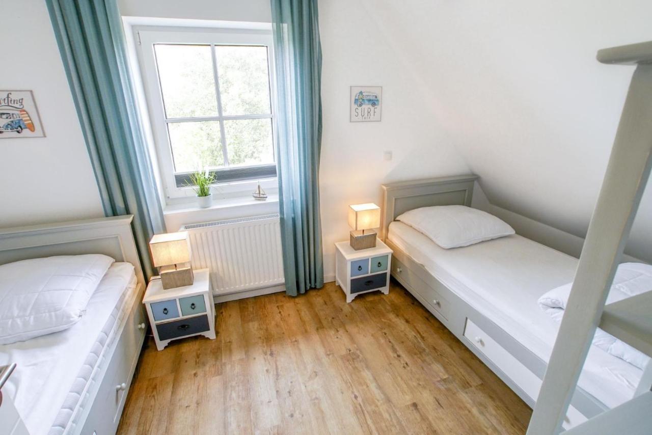 Ferienhaus 15 "Gut Tossens" エクステリア 写真